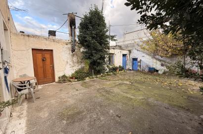 Detached house (Glikovrisi)