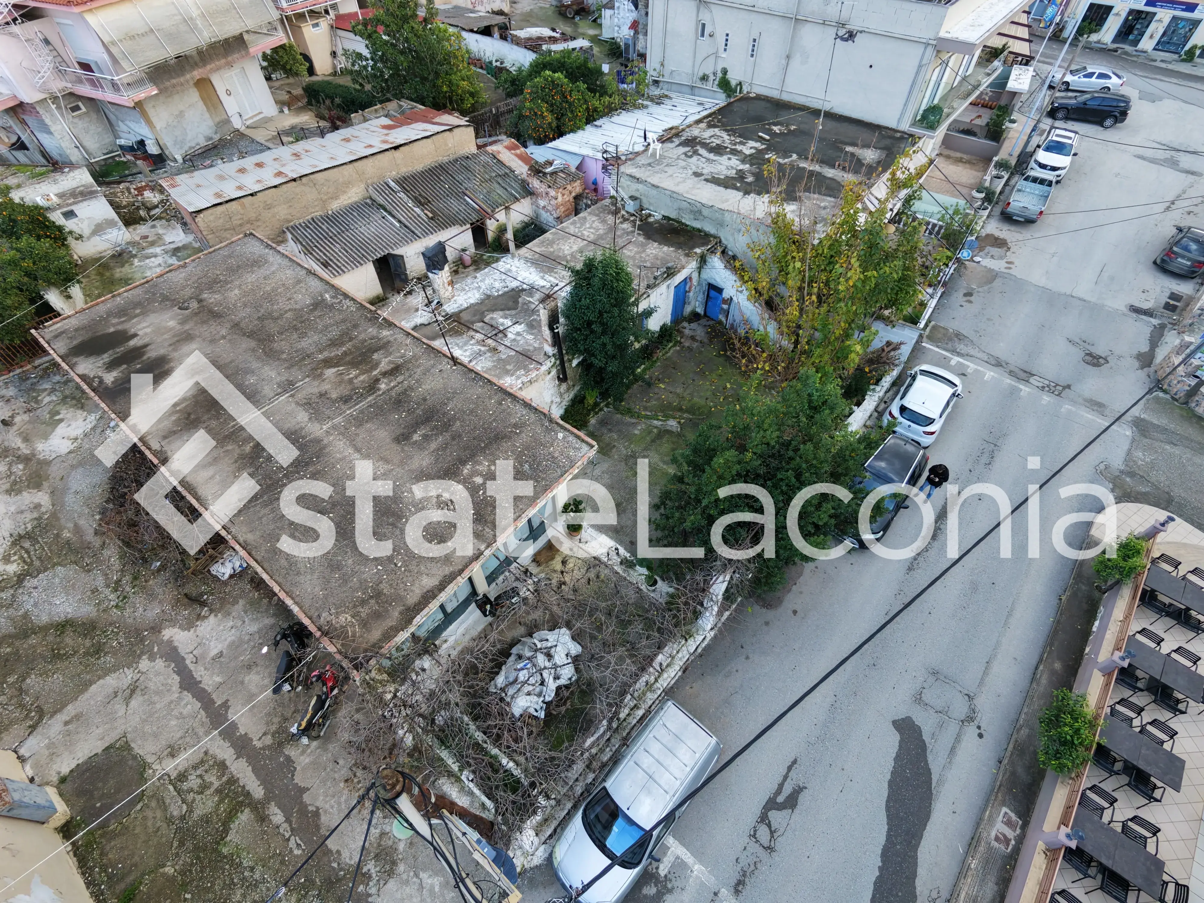 Detached house (Glikovrisi)